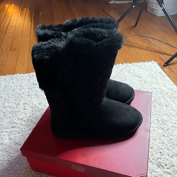 Girls Size 2 Ocean Coast Black Quilted Faux Fur Boots NIB - Picture 5 of 10